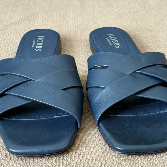 Pre-owned authentic Hobbs London navy blue slides - Picture 2 of 11